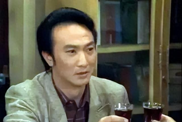 鄭乾龍，演技、影響力與公眾形象的探究