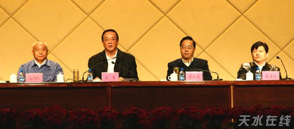 酒鋼馬鴻烈最新動(dòng)態(tài)揭秘，小巷中的隱藏瑰寶
