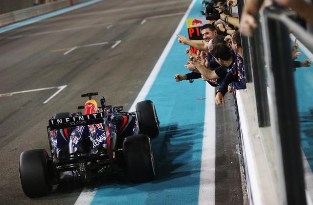 震撼賽場揭秘，F1比賽視頻全解析