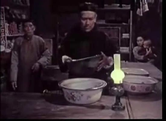 電影林家鋪?zhàn)?，日常溫馨趣事與深厚友情的紐帶之旅