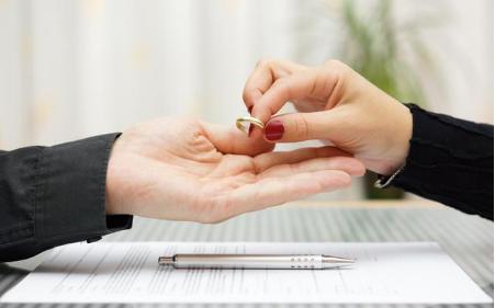 科技時(shí)代下的婚姻新紀(jì)元，最新結(jié)婚年齡法律規(guī)定解讀